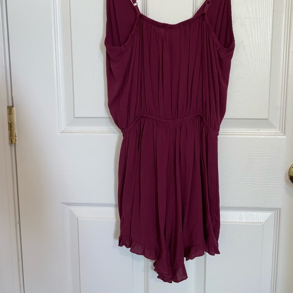 Woman’s romper - Picture 3 of 3